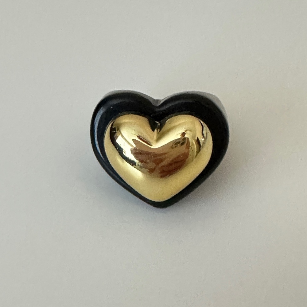 Primark Chunky Resin Heart Ring Black Gold Tone Size 6